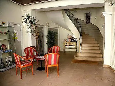 Logis Hotel-restaurant Le Chêne 3*