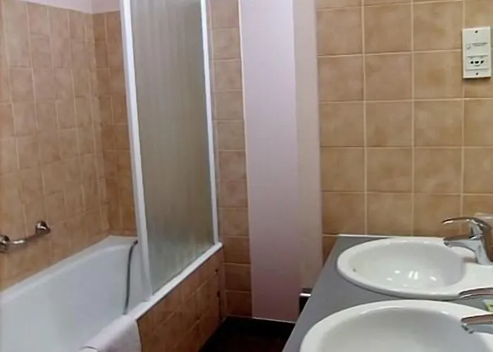 Logis Hotel-restaurant Le Chene