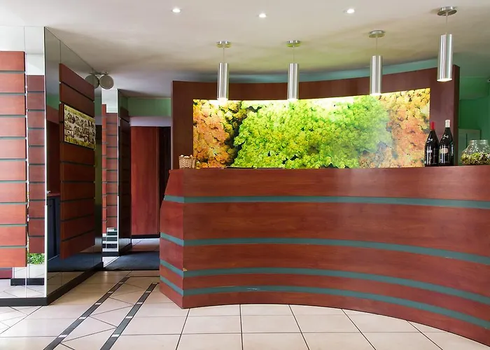 Hotel Logis Hotel-restaurant Le Chene Saint-Pourçain-sur-Sioule