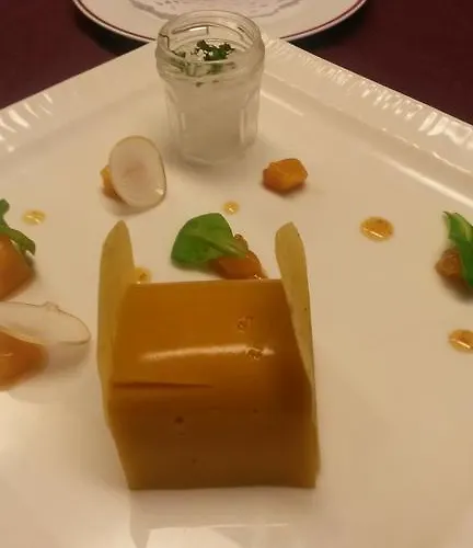 Logis Hotel-restaurant Le Chene Saint-Pourçain-sur-Sioule