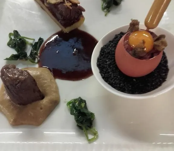 Hotel Logis Hotel-restaurant Le Chene 3*