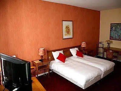 Logis Hotel-restaurant Le Chene 3*